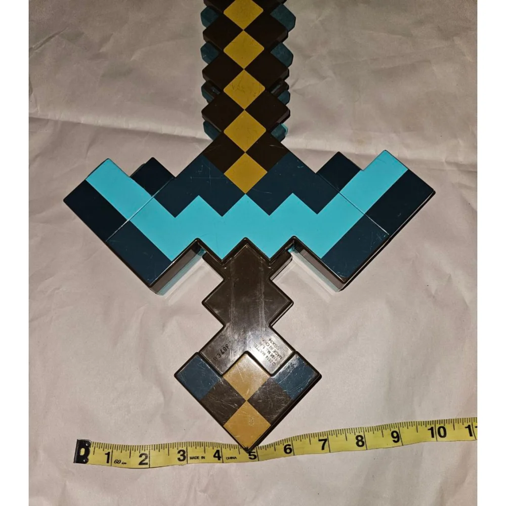 Mattel Minecraft Transforming Diamond Toy Sword Action Figure Toy Role Play - Picture 7 of 7
